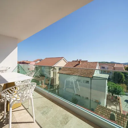 Luxury Maja Vodice * سريما