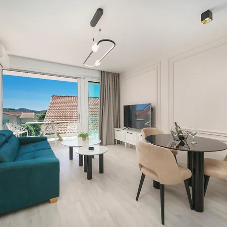 Luxury Maja Vodice * Srima