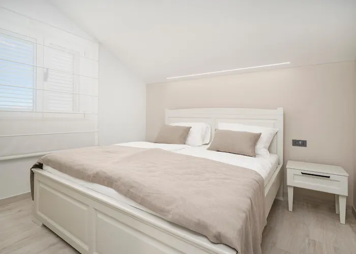 Luxury Maja Vodice 公寓 斯里马