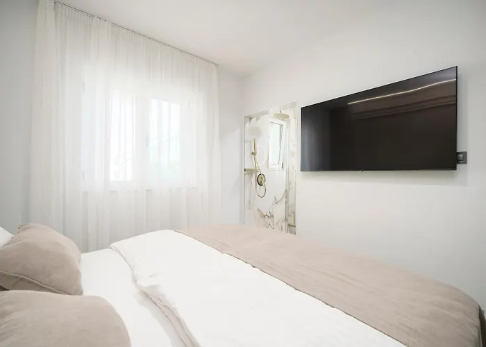 Luxury Maja Vodice * Srima