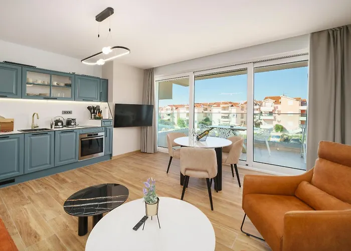 公寓 Luxury Maja Vodice 斯里马